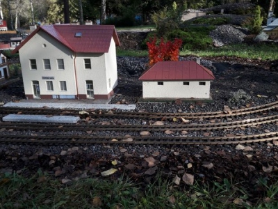 Modely / Železničná stanica Červená Skala